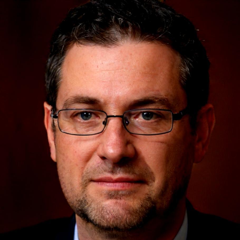 Retrato profissional de Damião Veloso